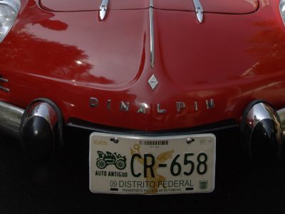 ¿Tienes un auto de 1996? Así se pueden obtener placas para vehículos antiguos en CDMX