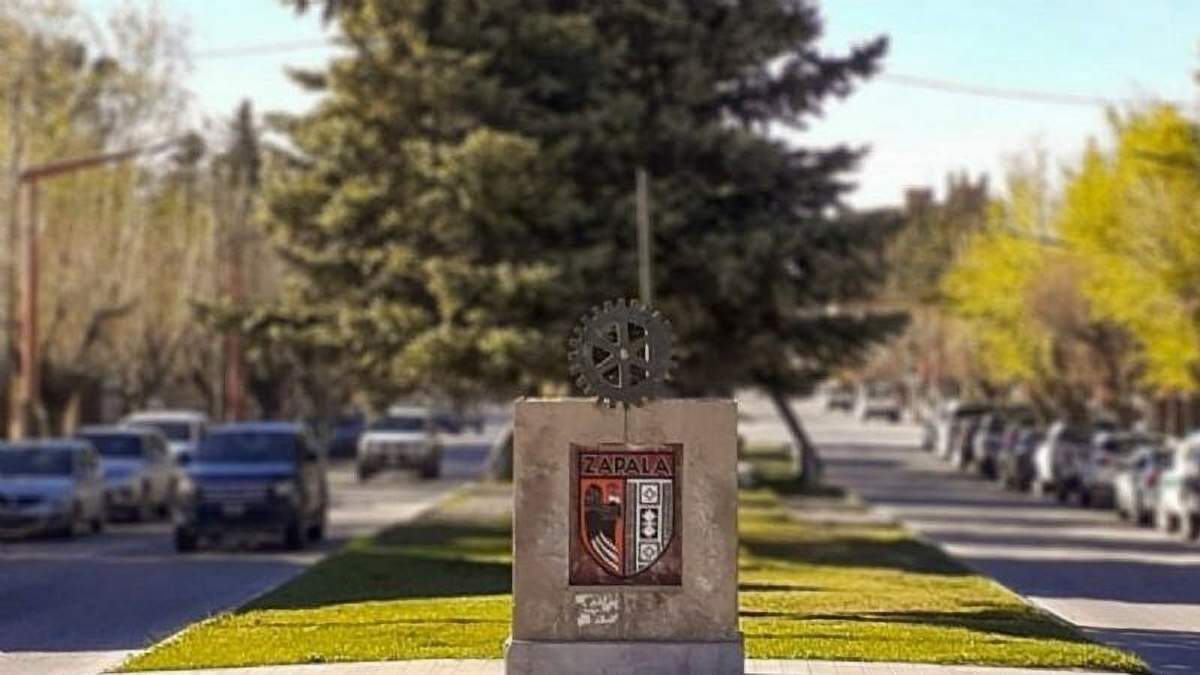 Ingreso a la localidad de Zapala. Fuente: (Twitter)