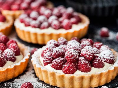 Mini tartitas con mermelada de frambuesa: la receta dulce y baja en calorías que te va a tentar