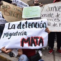 Llevan protesta por migrantes fallecidos en Ciudad Juárez a la Segob: “No murieron, los mataron”