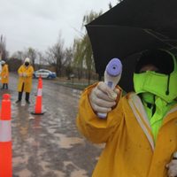 Aumentan los controles: una localidad neuquina empezó a medir la fiebre en sus ingresos