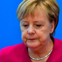 Advertencia de Angela Merkel: la nueva cepa de coronavirus podría multiplicar por diez la incidencia