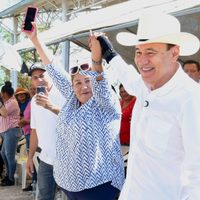 Gobernador Durazo entrega 2 mil 645 apoyos del programa Fortalecimiento Económico