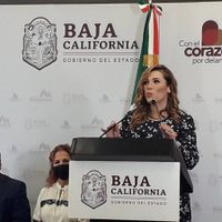 Gobernadora de BC revela contratos irregulares de Jaime Bonilla