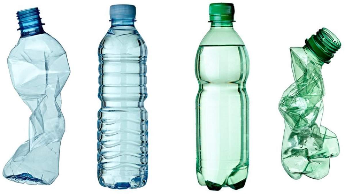 Botellas plásticas. Fuente: (X)