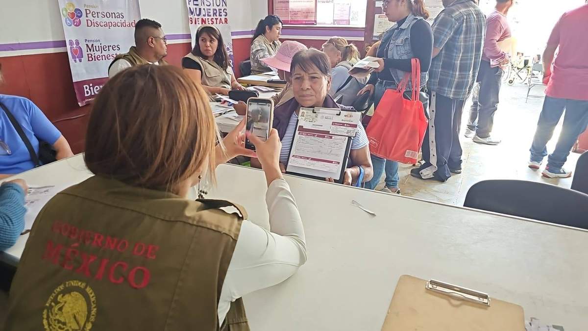 Las autoridades han delineado un proceso de registro ordenado por letra del apellido para facilitar la inscripción