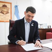 Marcos Koopmann le exige la restitución de la Tarifa Comahue a Alberto Fernández