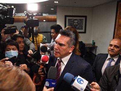 "Alito" Moreno se reúne con Ricardo Monreal para revisar la agenda, pero excluyen a Osorio Chong