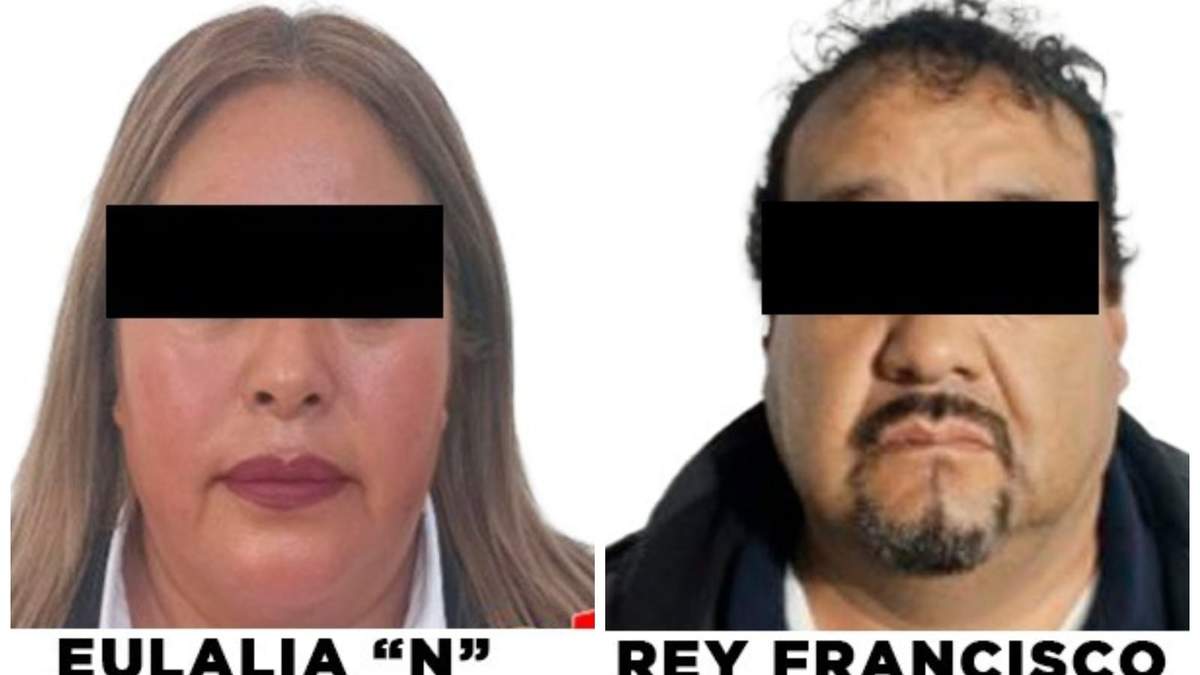 La tercera regidora y un funcionario del Ayuntamiento de Amanalco, Edomex