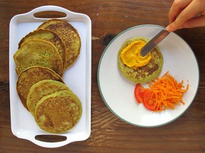 Pancitos de arvejas: sin harinas, esponjosos y en 5 minutos, la receta perfecta para unos sándwiches sin culpas