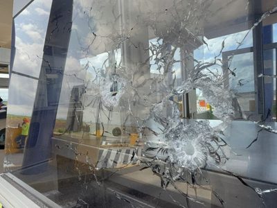 Asalto a caseta de cobro en Sinaloa termina en choque armado contra la Guardia Nacional