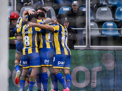 Paliza de Rosario Central ante Gimnasia en La Plata