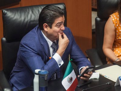 Juez ordena liberar cuentas bancarias del hermano del gobernador García Cabeza de Vaca