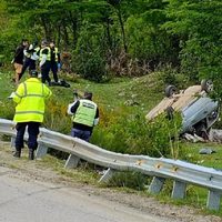 Terrible vuelco en la Ruta 40 dejó una persona muerta y otra con heridas graves