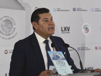 Presidente del Senado exige a Ken Salazar que explique dichos de Lindsey Graham contra México