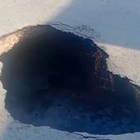 Alerta en Guaymallén: un peligroso socavón con líquidos cloacales pone en riesgo a los vecinos