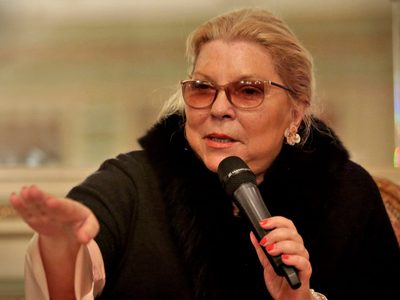 Picante cruce: Carrió cargó contra Aníbal Fernández y el exfuncionario le puso los puntos