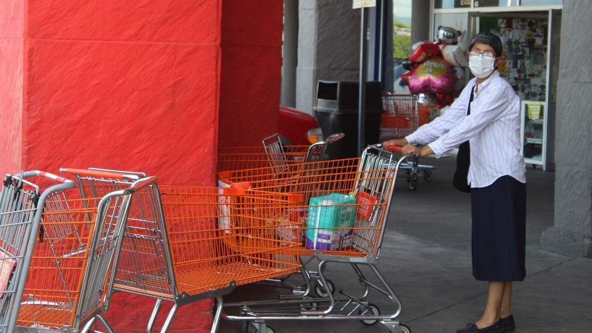 Una adulta mayor en Colima