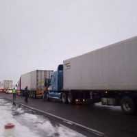 Cerca de 500 camioneros varados esperan en Las Lajas, Zapala y Cutral Co