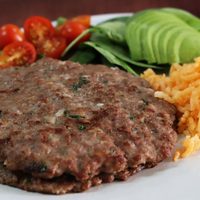 Milanesas de carne picada: perfectas para no gastar fortuna y preparar más porciones