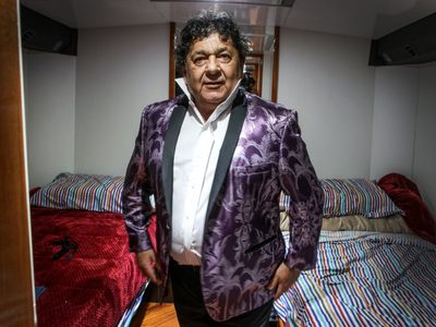 "Cacho" Deicas, de Los Palmeras, pagó un alto precio por “El bombón asesino”. ¡No fue en efectivo!