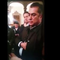'Con esa cadenita le compras esa madre”: 'El Bronco” a ciudadana que buscaba ayuda (Video)