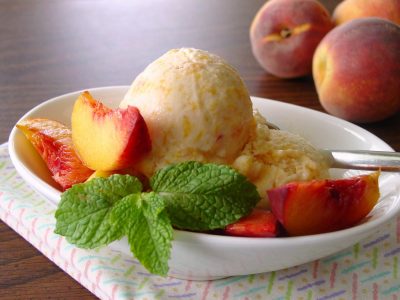 Delicioso y con pocos ingredientes: receta del más rico helado de durazno