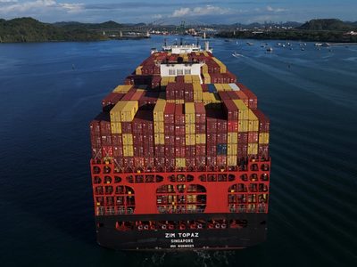 Empresas pagan hasta 4 millones de dólares por cruzar el canal de Panamá ante bloqueo en Ormuz