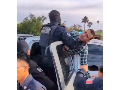 Tras una protesta, policía de Sonora detiene a dos familiares de una persona desaparecida