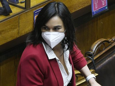 La ministra del Interior de Chile acusó a Piñera, pero tuvo que retractarse