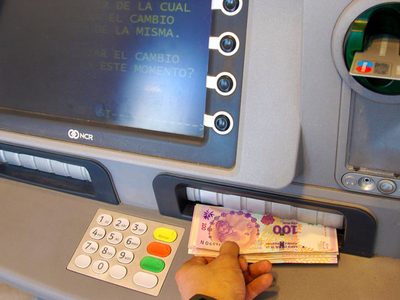 Calendario IFE: este jueves continúa el pago del bono de 10.000 pesos que otorga la ANSES