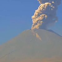 Así se vio la explosión del volcán Popocatépetl en la que arrojó material incandescente (Videos)