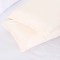 El secreto de la abuela para lavar las almohadas y reducir las manchas amarillas