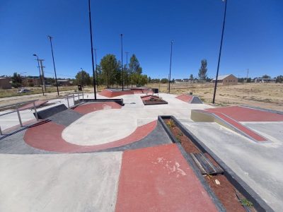 Mientras el Skatepark de Zapala aguarda la apertura, los vándalos causan daños en el lugar