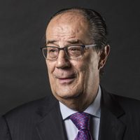 El presidente de la Bolsa de Valores de México fue internado tras dar positivo al coronavirus