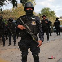 Bajo investigación por presuntos vínculos con el crimen, todos los policías de Chilpancingo