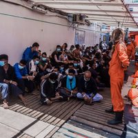El sur de Italia reclama asistencia a Roma por llegada masiva de migrantes