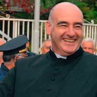 Detienen a 11 por pederastia en Italia; un sacerdote entre ellos
