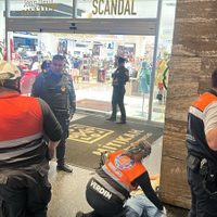 Se desploma elevador en la Plaza Mitikah de CDMX; dos lesionados