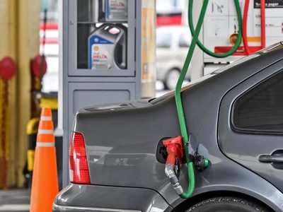 El Gobierno subió el impuesto a los combustibles y vuelve a aumentar la nafta