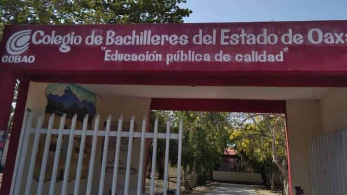 COBAO plantel 35 en Jalapa del Marqués, Oaxaca, institución donde estudiaba Diana Laura Espinosa Cordero, asesinada con arma de fuego