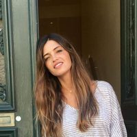 En el Algarve: Sara Carbonero deslumbra desde la piscina con sus amigas