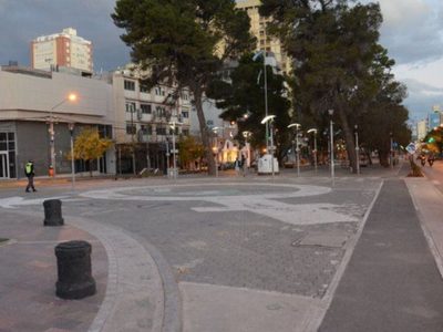 Las calles vacías: así se vivió el regreso al aislamiento en Neuquén
