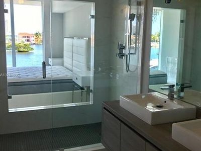 Barrales gastó 120 mil dólares en arreglos y muebles para su departamento en Miami