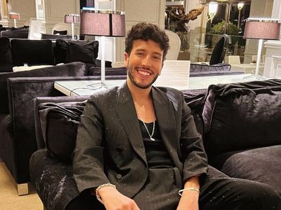 "Es el del tapabocas": Sebastián Yatra tuvo un encuentro con una estrella mundial