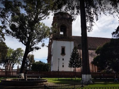 Abandonan a una bebé recién nacida en una iglesia de Pátzcuaro