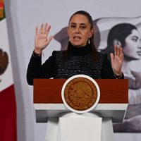Sheinbaum afirma que Ryan Wedding se entregó; desmiente al director del FBI