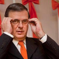 En México existe la 'tentación” de usar la figura de Trump en comicios de 2018: Ebrard