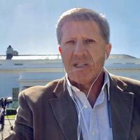 El caso Ucrania se complica para Trump; crece el clamor por el juicio político (Video)
