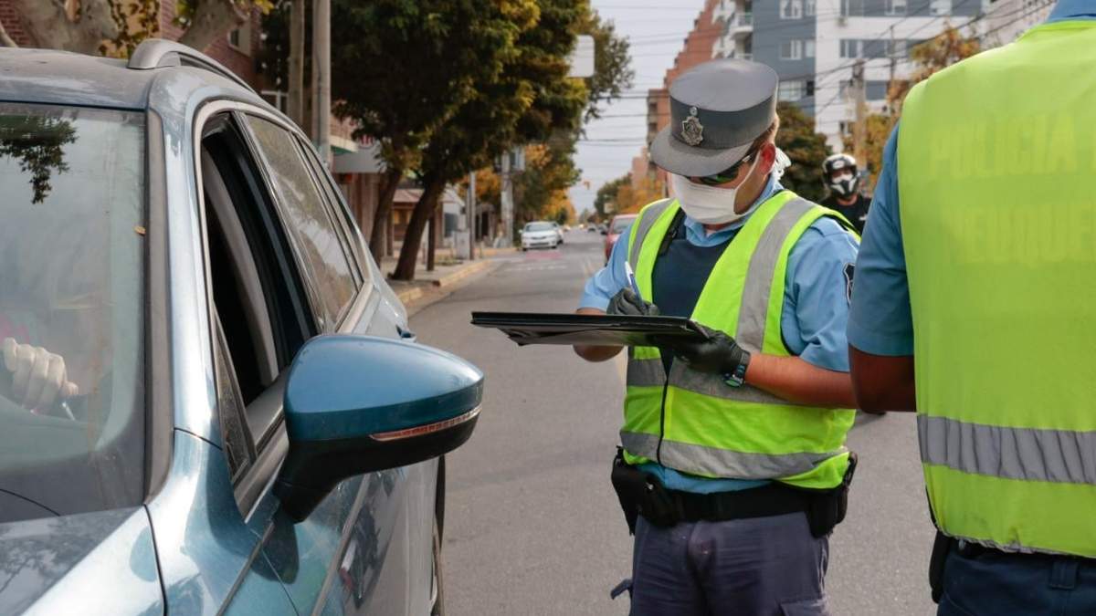 Controles de circulación. Fuente: (Twitter)
